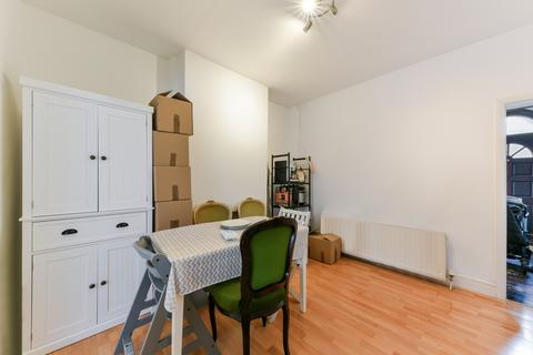 2 Stanley Road, Morden, SM4 5DE