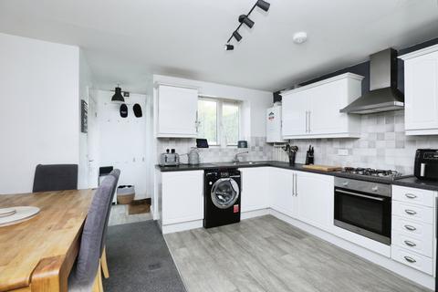 3 bedroom end of terrace house for sale, Peacock Lane, Sheffield S25