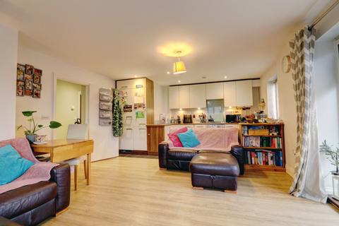 2 bedroom apartment for sale, Highgate House, High Wycombe HP11