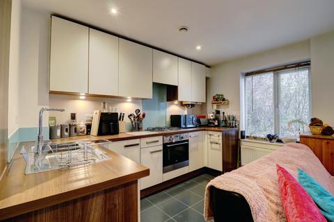 2 bedroom apartment for sale, Highgate House, High Wycombe HP11