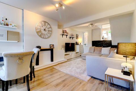 11 Boundary Road, Wooburn Green, High Wycombe, HP10 0DH