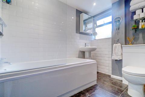 11 Boundary Road, Wooburn Green, High Wycombe, HP10 0DH