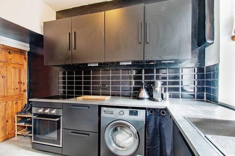 2 bedroom terraced house for sale, Britannia Road, Leeds LS27