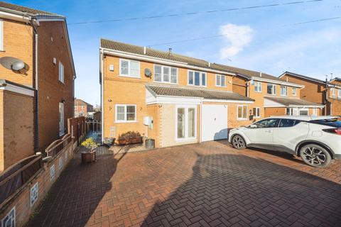 3 bedroom semi-detached house for sale, Fernley Green Close, West Yorkshire WF11