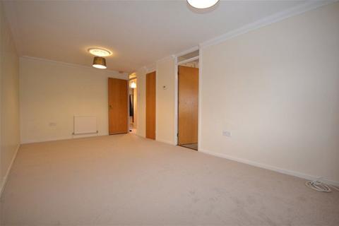 2 bedroom maisonette to rent, Barn Close, Hemel Hempstead