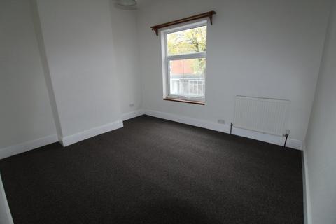 3 bedroom terraced house to rent, Preston Road, Birmingham B26