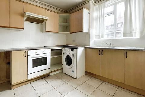 3 bedroom maisonette for sale, Elmington Estate, London SE5