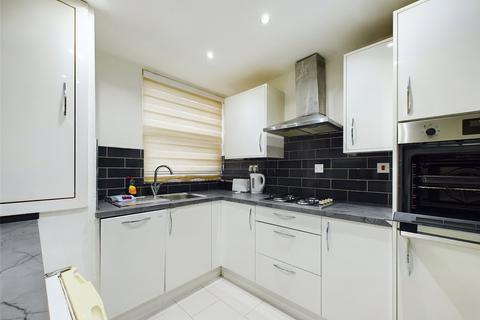 2 bedroom end of terrace house to rent, Willowherb Walk, Romford RM3