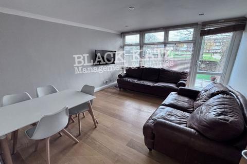 4 bedroom house to rent, SW8