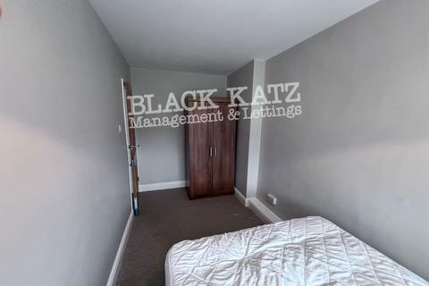 4 bedroom house to rent, SW8