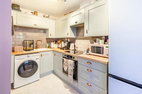 2 bedroom apartment for sale, Nicholas Gardens, York