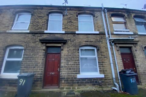 2 bedroom terraced house to rent, Beech Street, Huddersfield