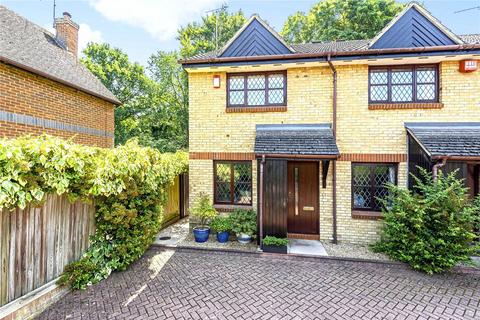 2 bedroom end of terrace house for sale, Bishops Drive, Berkshire RG40