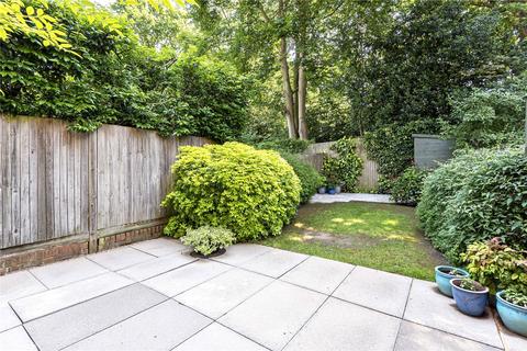 37 Bishops Drive, Wokingham, RG40 1WA