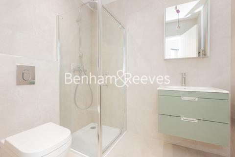 3 bedroom apartment to rent, Disraeli Road, Hammersmith SW15