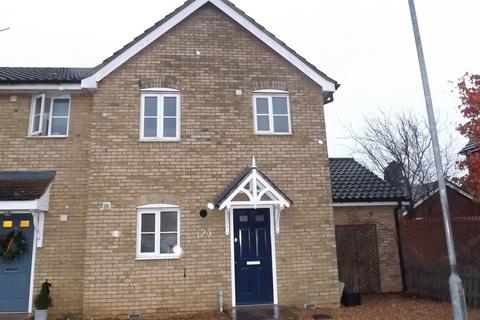 3 bedroom semi-detached house to rent, Bennett Street, Downham Market, PE38