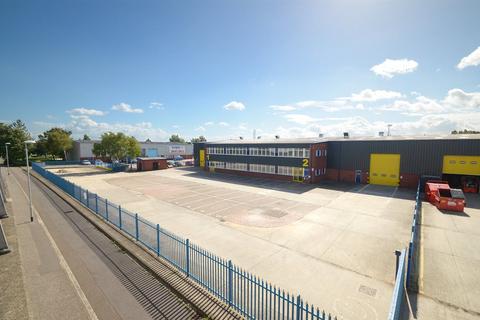 Warehouse to rent, Units 1 , 2 & 15, Admiral Park, Williams Road, Portsmouth, PO3 5NJ