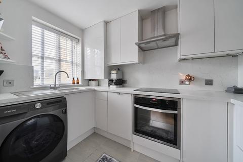 2 bedroom end of terrace house for sale, Bell Cottages, Woldham Road, Bromley