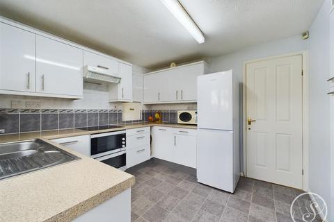 3 bedroom bungalow for sale, Templegate Close, Leeds