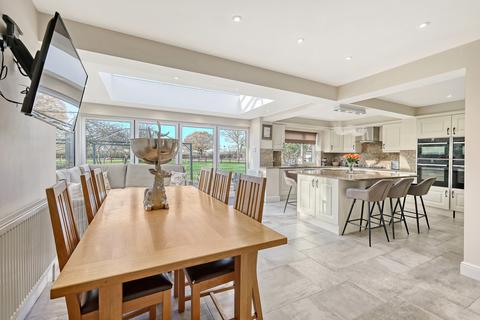 undefined, Highcliffe Drive, Wickford, SS12