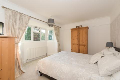 Summerland, 123 Great Tattenhams, Epsom, KT18 5RB