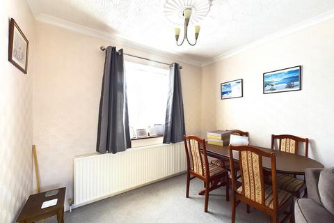 3 bedroom terraced house for sale, Monks Close, Ruislip HA4