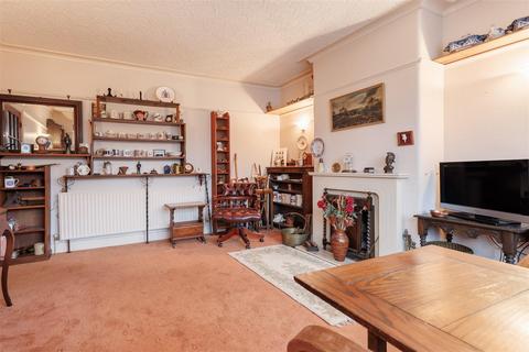 13 Crows Road, Epping, CM16 5DE