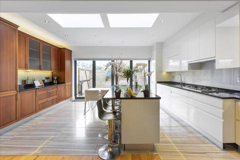 70 Rannoch Road, London, W6 9SP