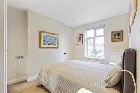 70 Rannoch Road, London, W6 9SP