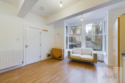 undefined, Oakwood Avenue, Oakwood, Leeds, LS8