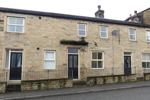 2 bedroom townhouse to rent, Keighley Road, Silsden BD20