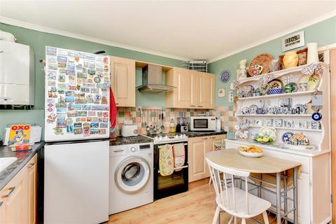 2 bedroom flat for sale, Wykeham Road, Worthing