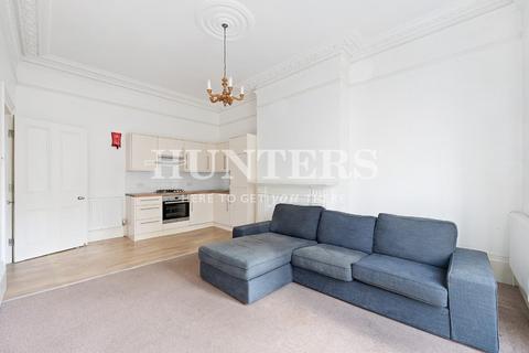 2 bedroom flat to rent, Archway Road, London, N6