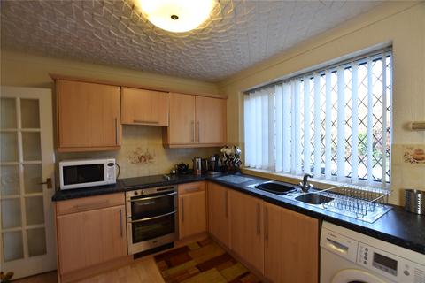 2 Grasmere Road, Royton, Oldham, OL2 6SR