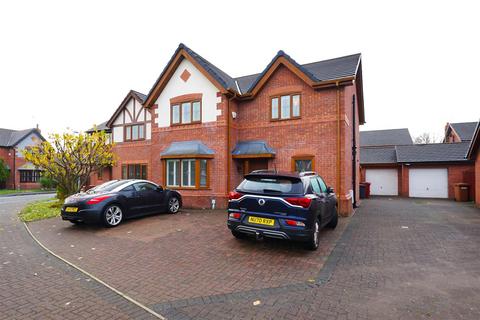 4 bedroom detached house for sale, Flass Lane, Barrow-In-Furness