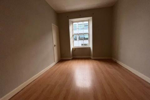 2 bedroom flat to rent, East Fountainbridge, ,