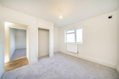 2 bedroom flat to rent, Rectory Road, Hounslow TW4