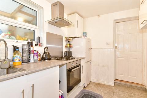 3 bedroom end of terrace house for sale, Martin Road, Strood, Rochester, Kent