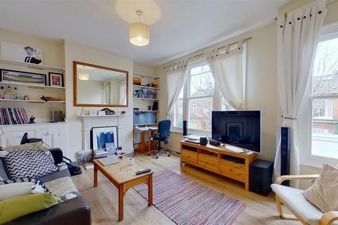 1 bedroom flat for sale, Algarve Road London