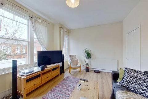 1 bedroom flat for sale, Algarve Road London