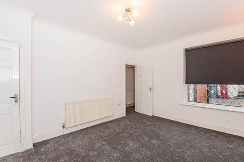 3 bedroom terraced house to rent, Beech Avenue, Darwen, Lancashire, BB3 3AF