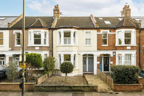 2 bedroom flat to rent, Trinity Road, London SW19