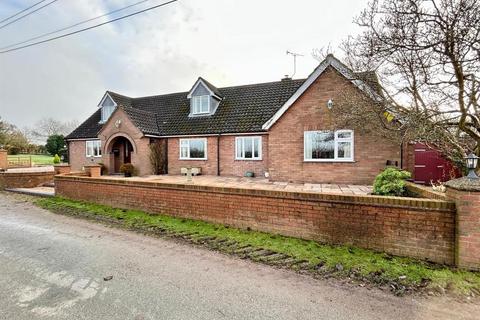 3 bedroom detached bungalow for sale, Market Drayton TF9