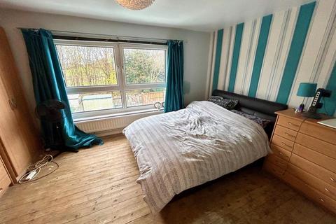 12 Abbotts Drive, Waltham Abbey, EN9 3HH