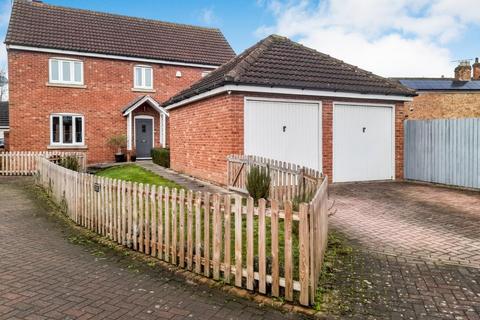 4 bedroom detached house for sale, Trafalgar Court, Gainsborough, DN21 1BB