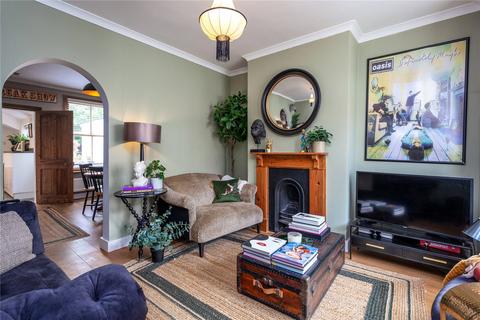 2 bedroom terraced house to rent, Albert Road, Henley-on-Thames, Oxfordshire, RG9