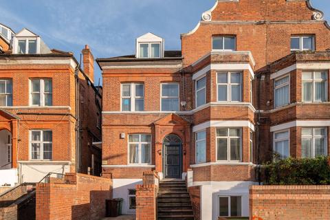 3 bedroom flat for sale, Finchley Road, Hampstead, London, NW3