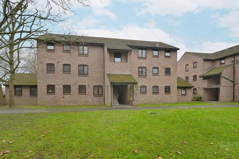 undefined, Anstice Close, Chiswick, London, W4