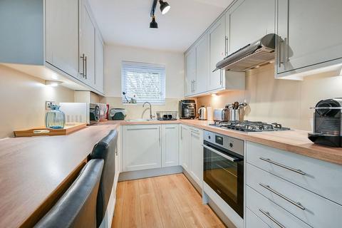 undefined, Anstice Close, Chiswick, London, W4