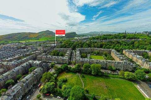 2 bedroom flat for sale, 3/8 (3F1) West Norton Place, Abbeyhill, Edinburgh, EH7